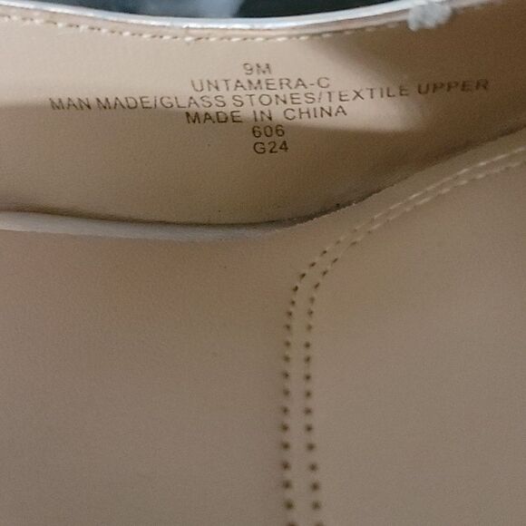 BRAND NEW UNISA SLINBACK HEELS with RHINESTONE POINTED TOEPUMP - Picture 13 of 14